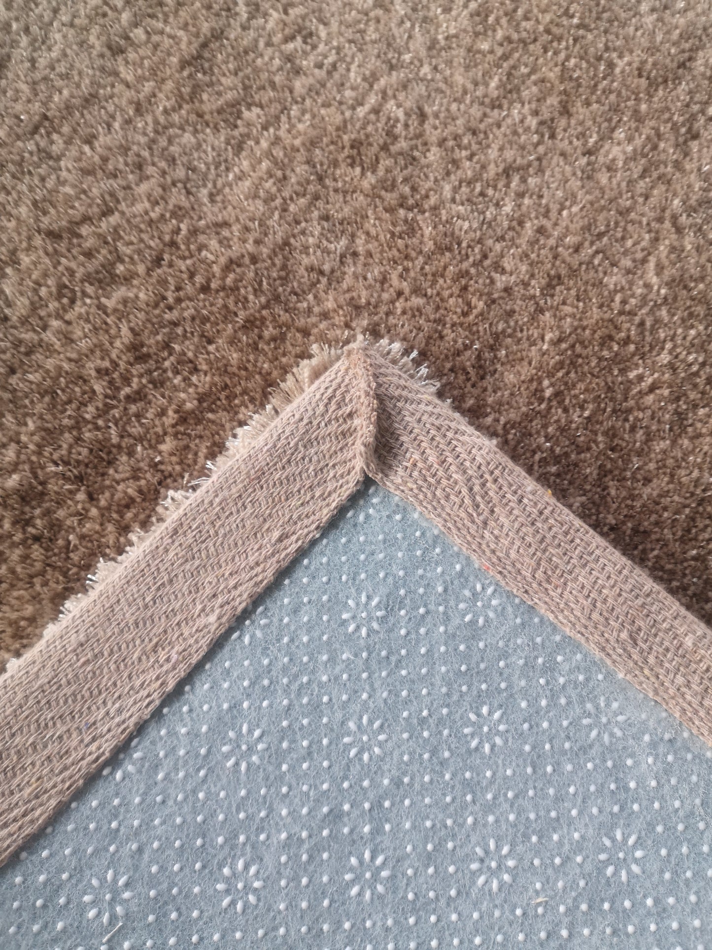 Alfombra de salón y habitación Londres Beige Oscuro